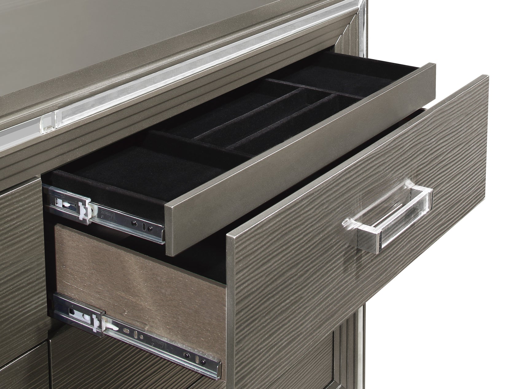 Tamsin Silver-Gray Metallic 4-piece Queen Bedroom Set - Ornate Home