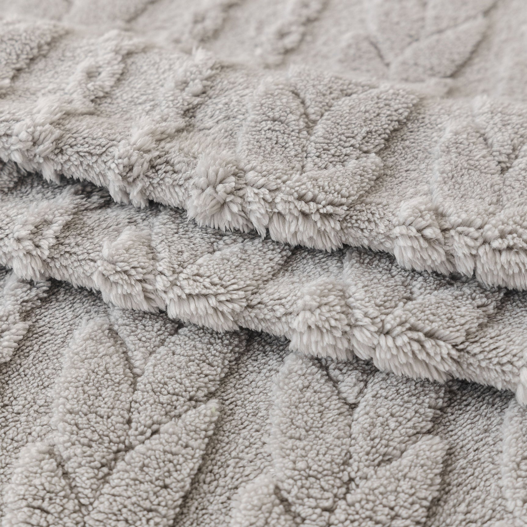 Thick Cozy 3D Cable Sofa Throw Cover, Plush Jacquard Warm Fleece Throw Blanket - Ornate Home