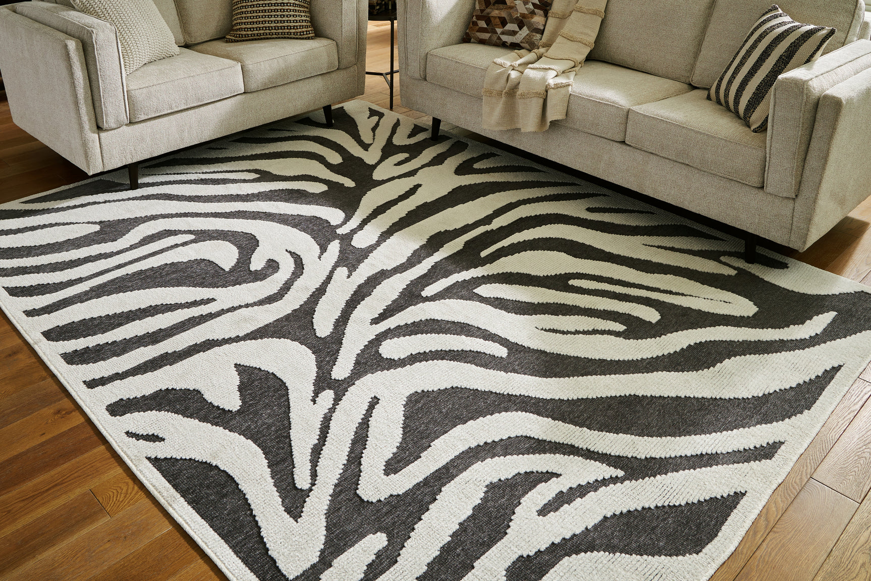 Thomwith Black/Ivory 7'10" x 10'1" Rug - Ornate Home