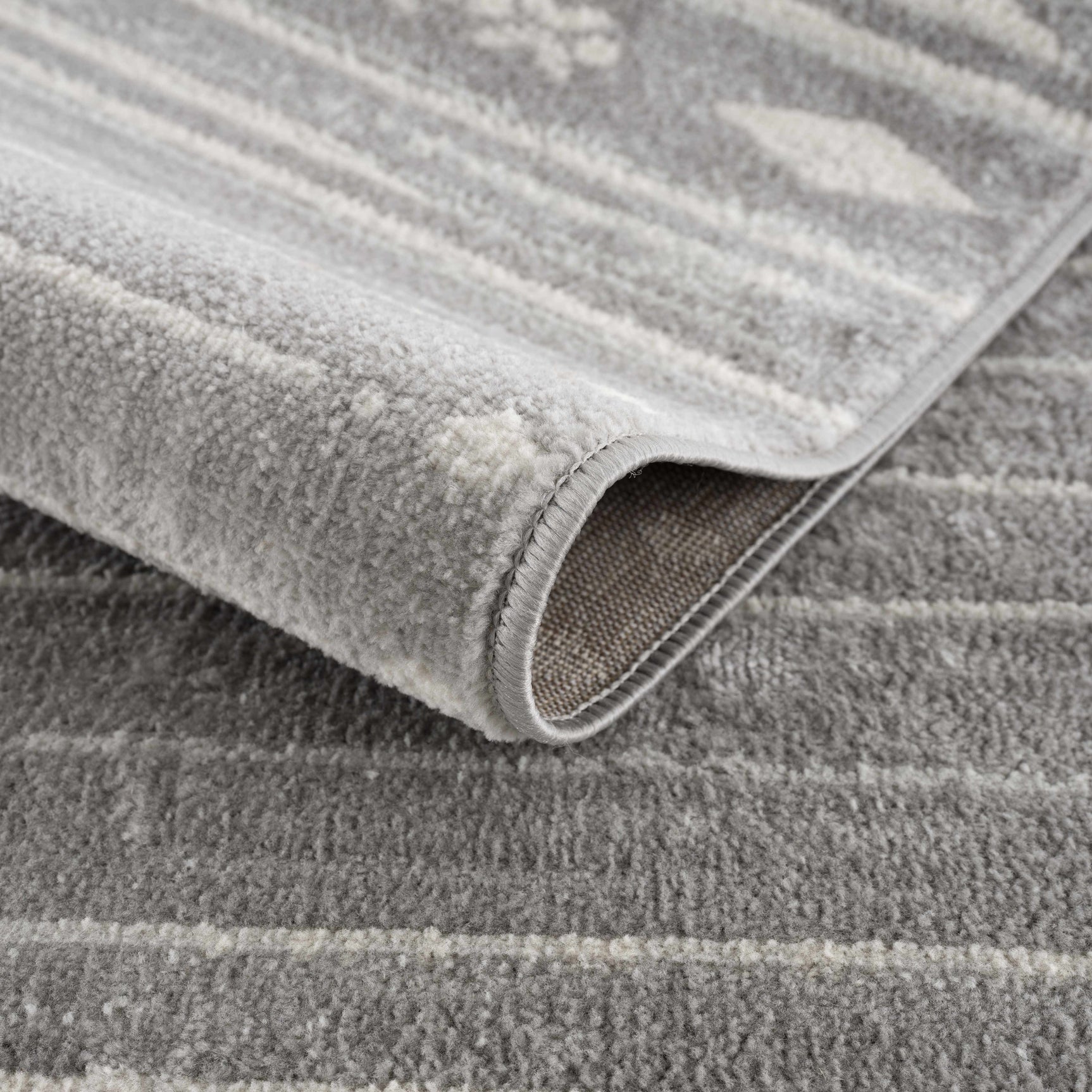 Tigri Aztec Ivory & Gray 2324 Area Rug - Clearance - Ornate Home