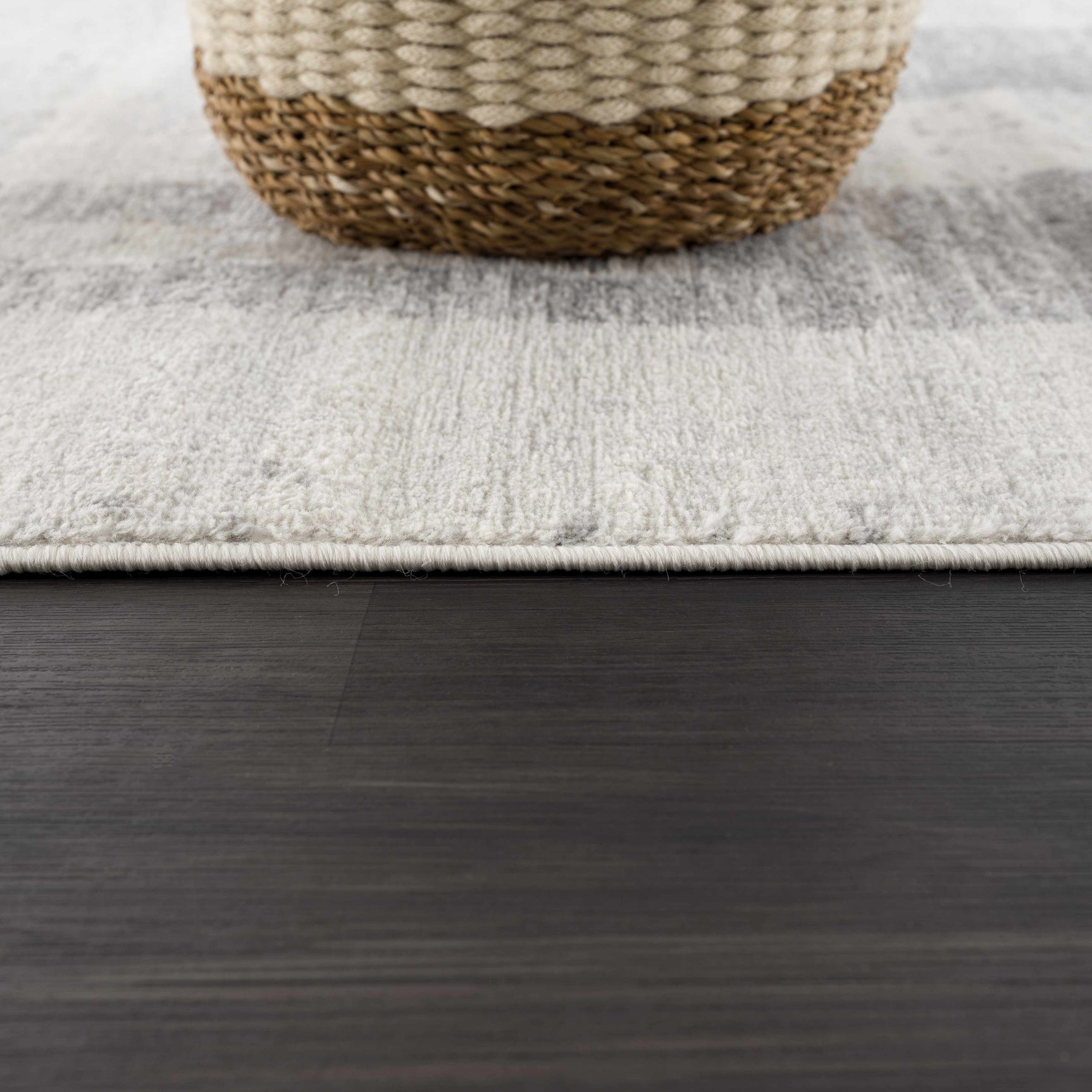 Tigria Ivory 2316 Area Rug - Clearance - Ornate Home