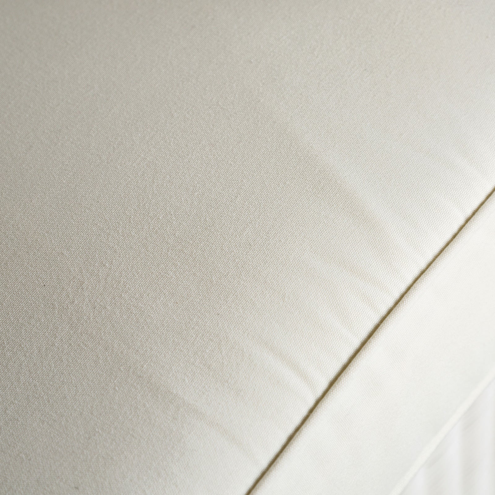 Tomohon White Swivel Outdoor Chair - Ornate Home