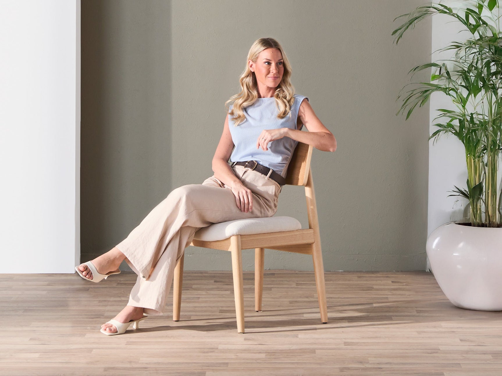 Transformer Scandinavian Oak/Creamy Round Chair (Set Of 2) - Ornate Home