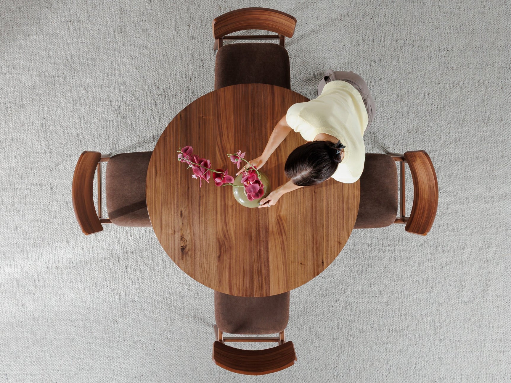 Transformer Round Dining Set - The Practical