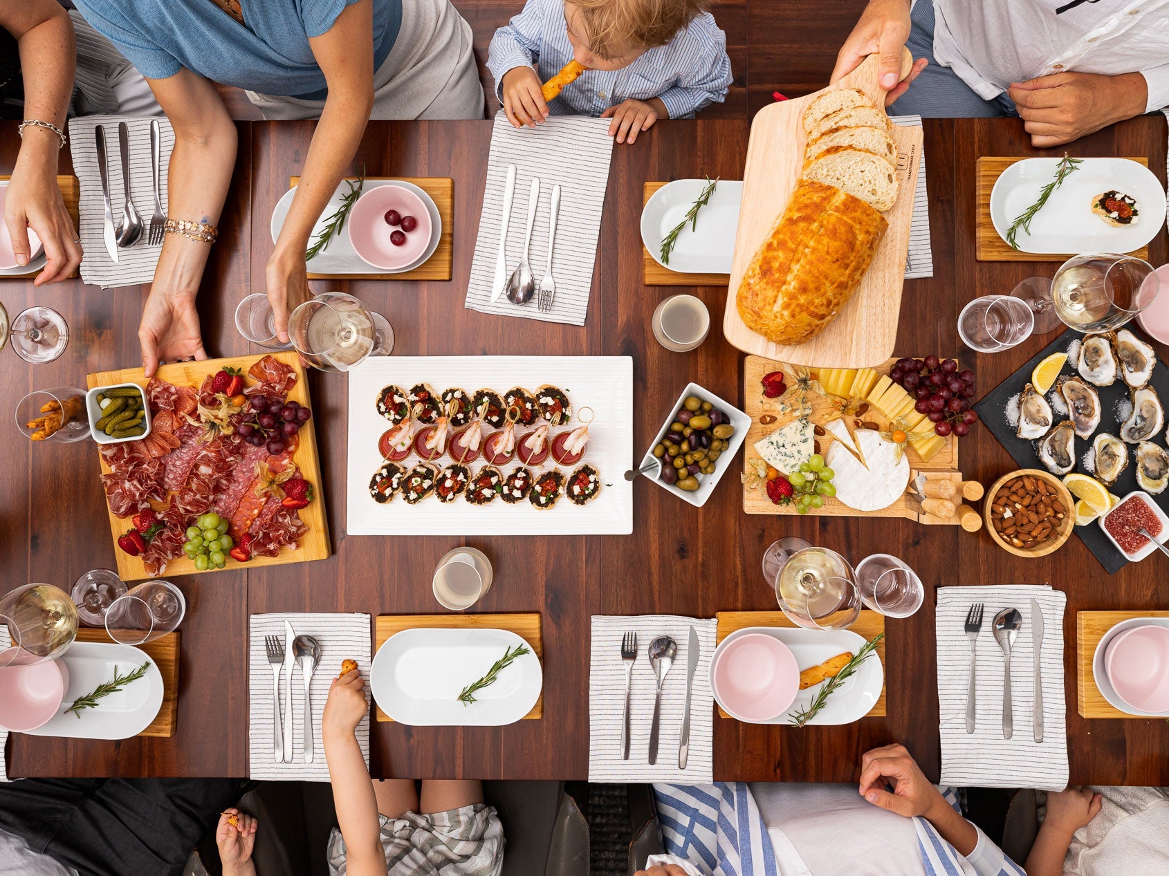 Transformer Dining Set - The Gathering