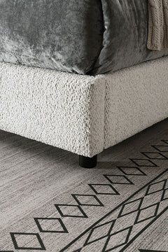 Traverso White E.King Bed - Ornate Home