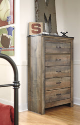 Trinell Brown King Panel Bedroom Set with Chest and 2 Nightstands (Online Special Price) - Ornate Home