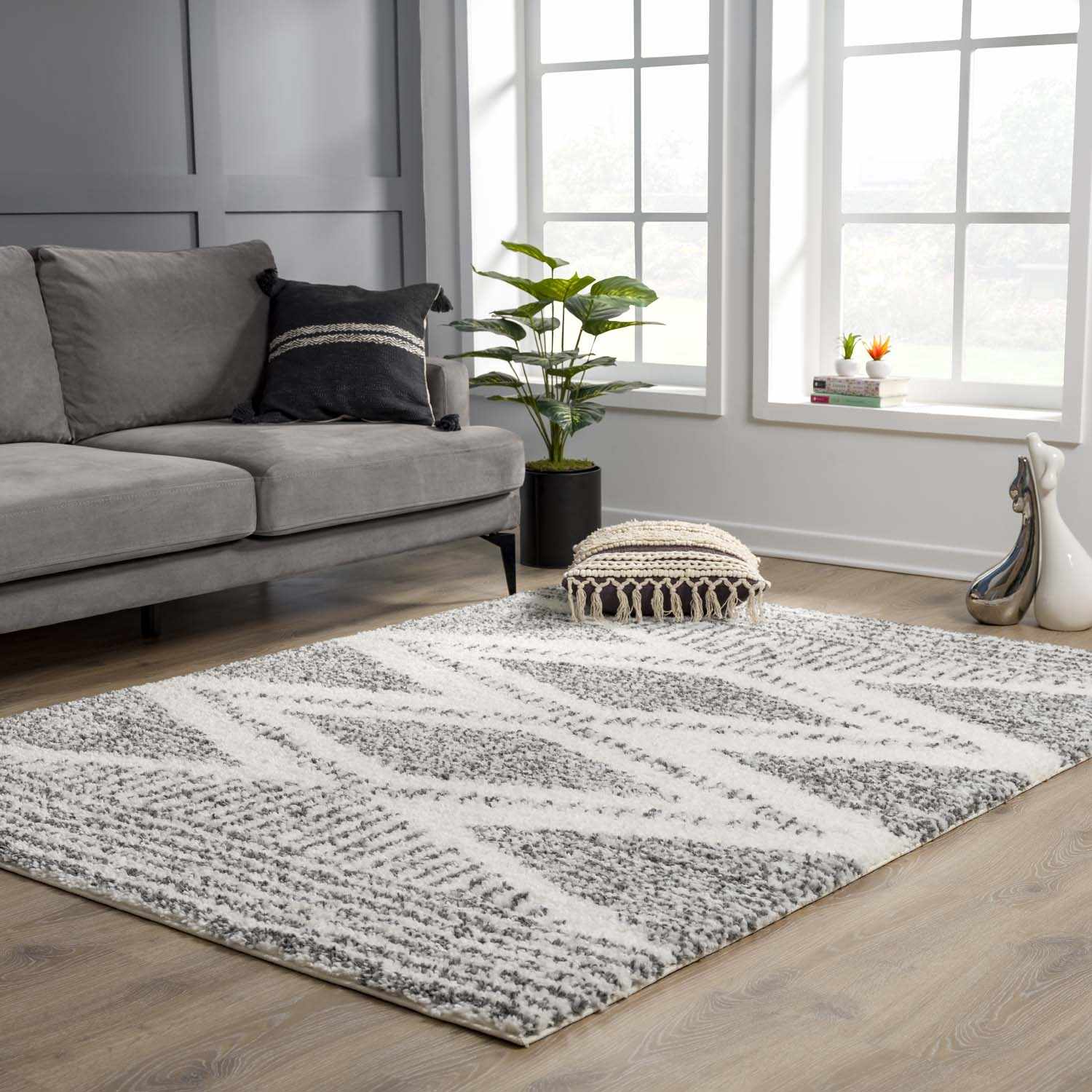Trunding Plush Area Rug - Ornate Home
