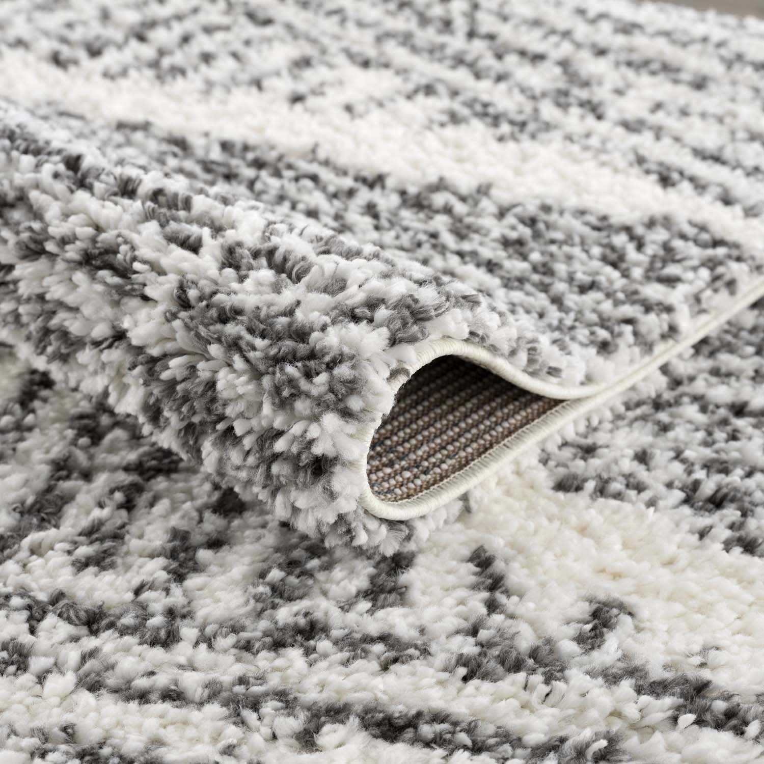 Trunding Plush Area Rug - Ornate Home