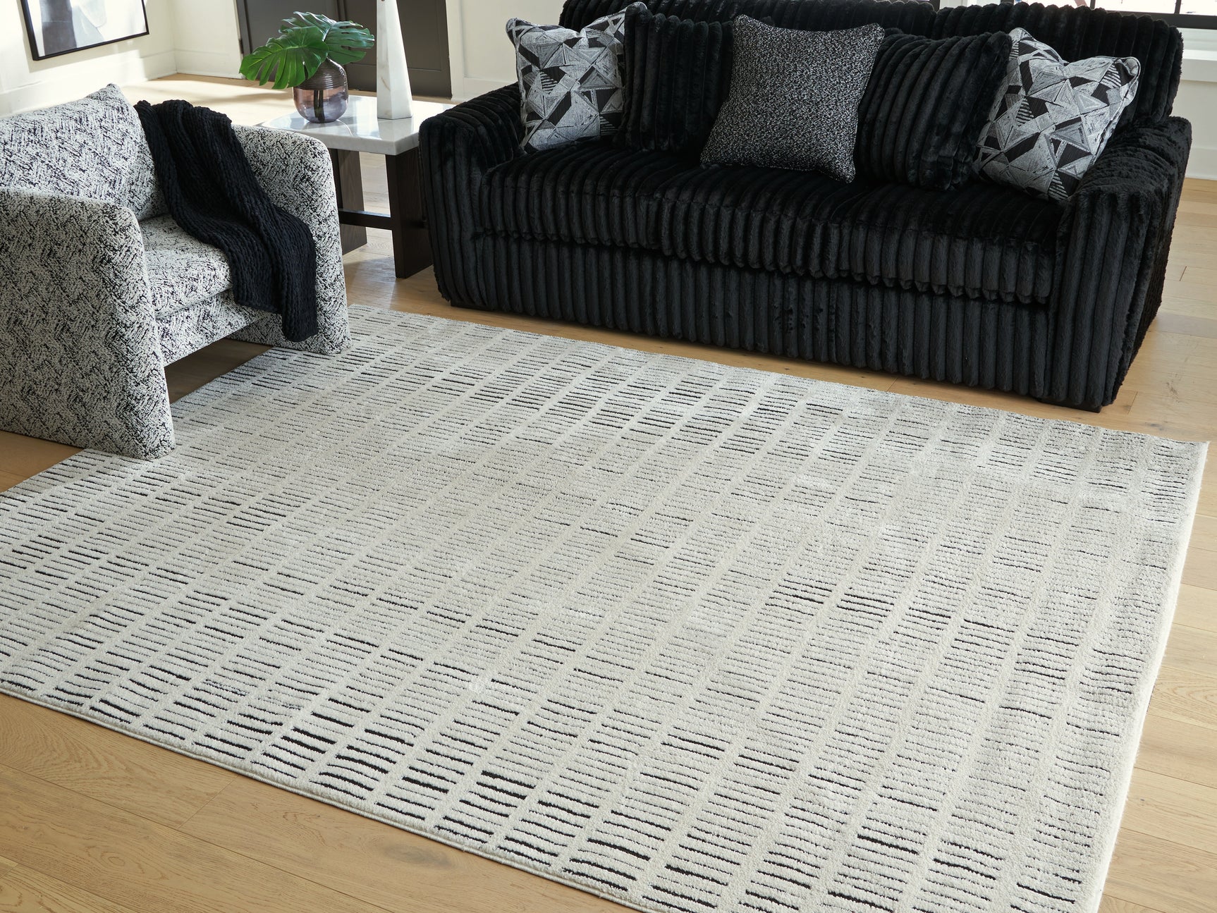 Turinwith Ivory/Black Large Rug - Ornate Home
