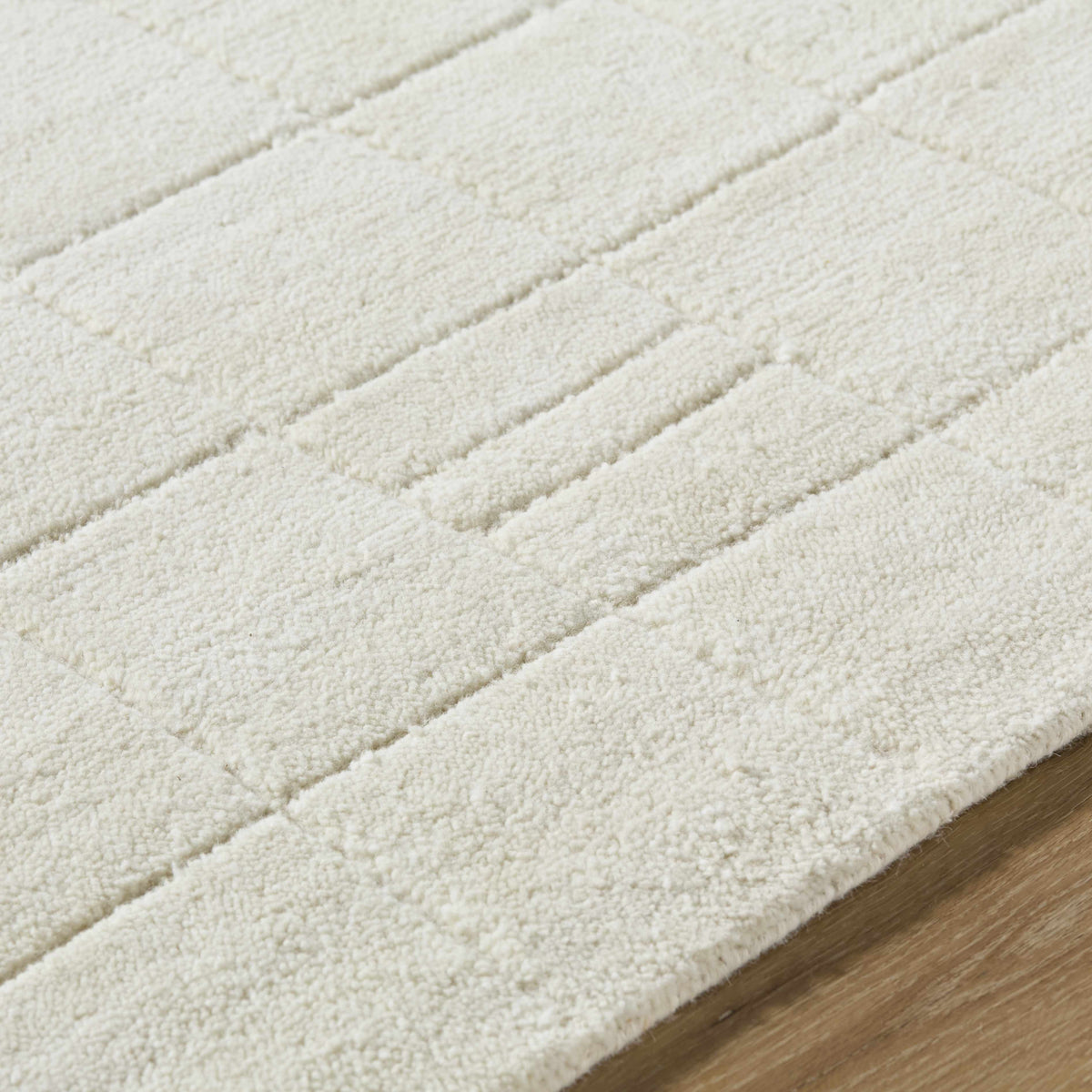 Tuuka Silver Beige Area Rug - Clearance - Ornate Home