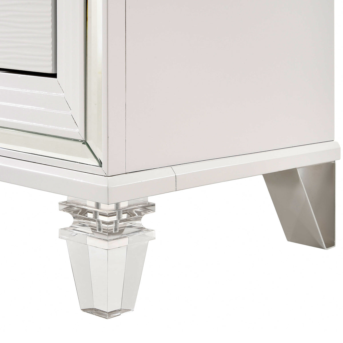 Twenty Nine White Vanity Set - Ornate Home
