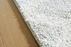 Unawick Gray/Ivory Large Rug - Ornate Home