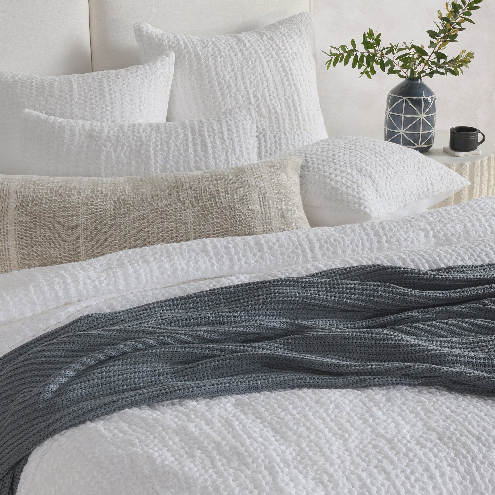Colmar White Quilt Collection