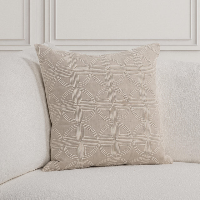 VC Elea Natural 22x22 Throw Pillow (Set of 2) - Ornate Home