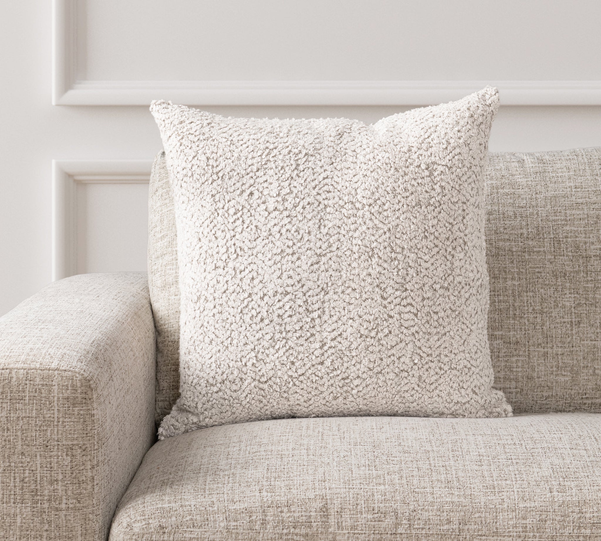 Classic Home Maris Throw Pillow - Thumbnail 5