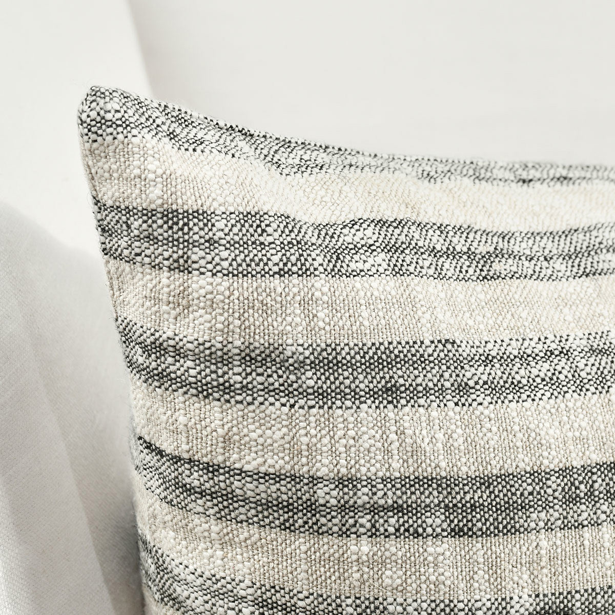 VC Linna Natural/Black Multiple Sizes Throw Pillow (Set of 2) - Ornate Home