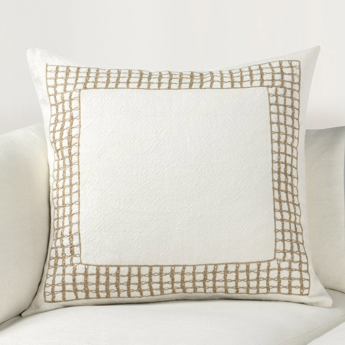 VC Marina White 26x26 Throw Pillow (Set of 2) - Ornate Home