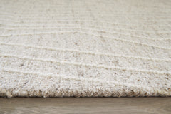 Varahill Gray/Ivory Medium Rug - Ornate Home