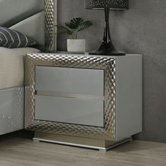 Ventnor Gray Queen 5 Piece Bedroom Set w/Chest - Ornate Home