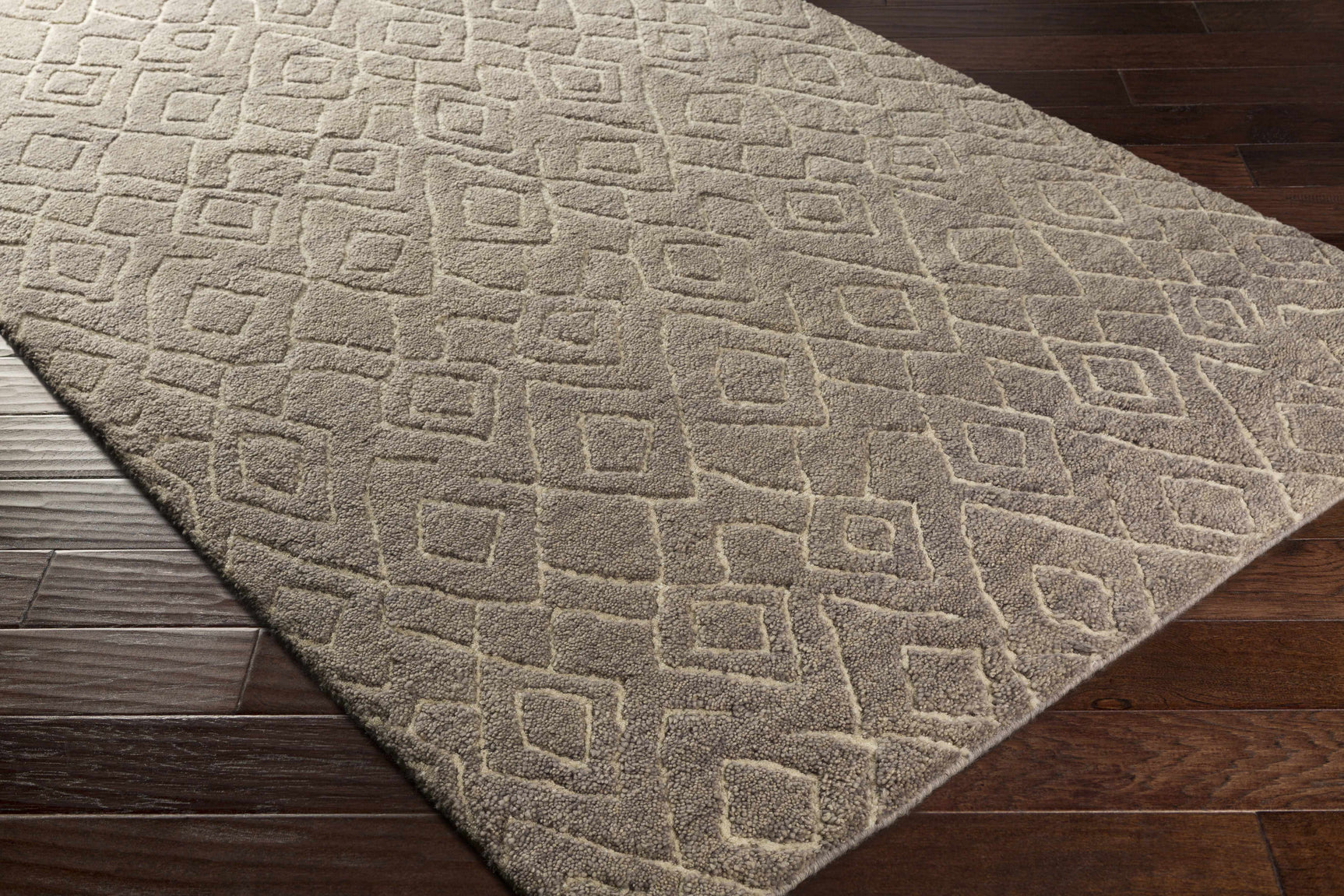 Veradale Clearance Rug - Clearance - Ornate Home