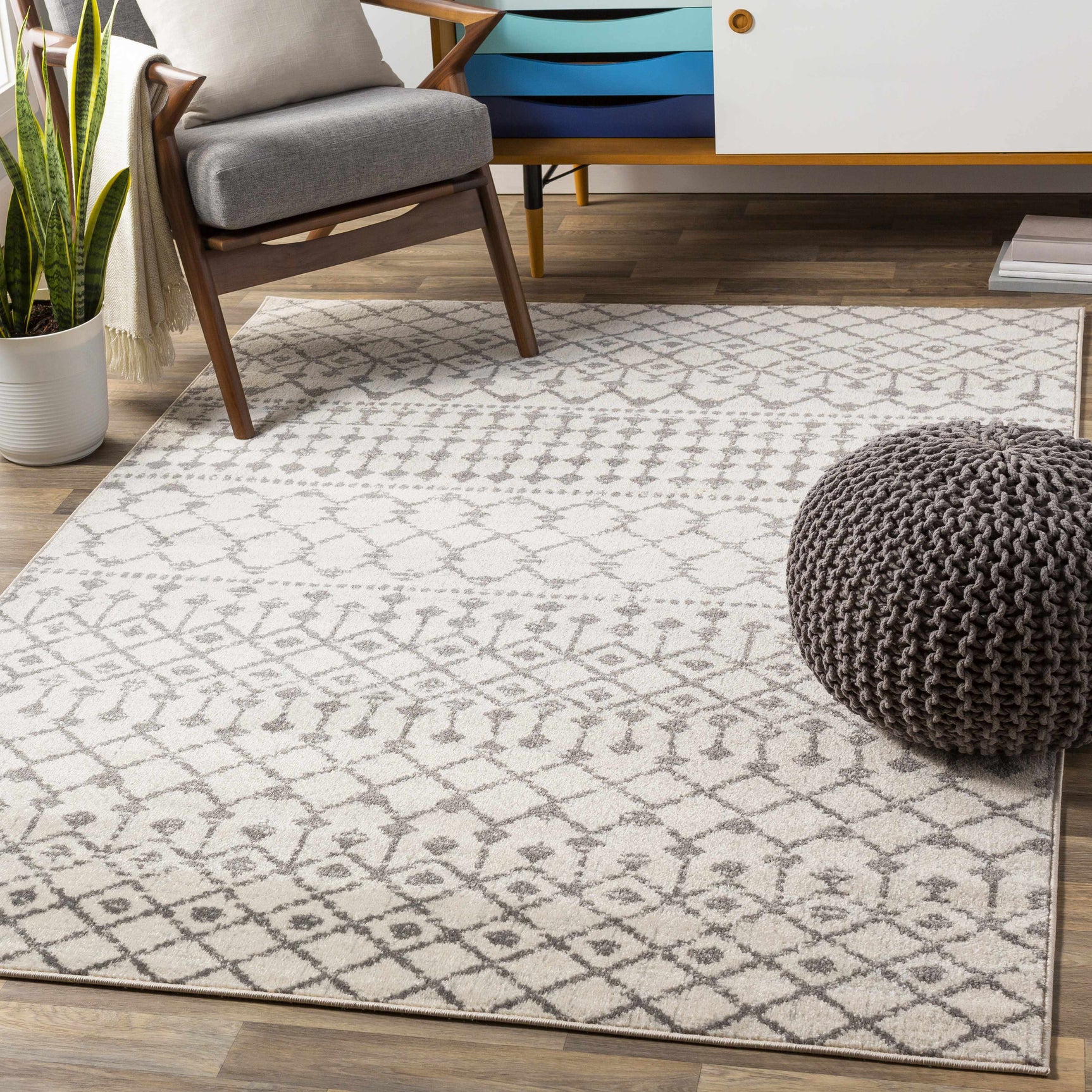 Vicksburg All Over Pattern Rug - Ornate Home