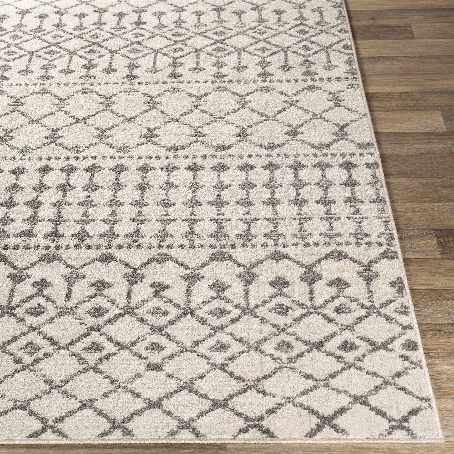 Vicksburg All Over Pattern Rug - Ornate Home