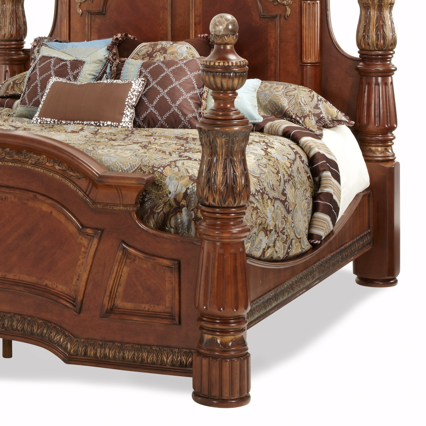 Villa Valencia Classic Chestnut Low Poster Bed - Ornate Home