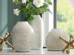Vinburn White/Gold Finish Accessory Set (Set of 5) - Ornate Home