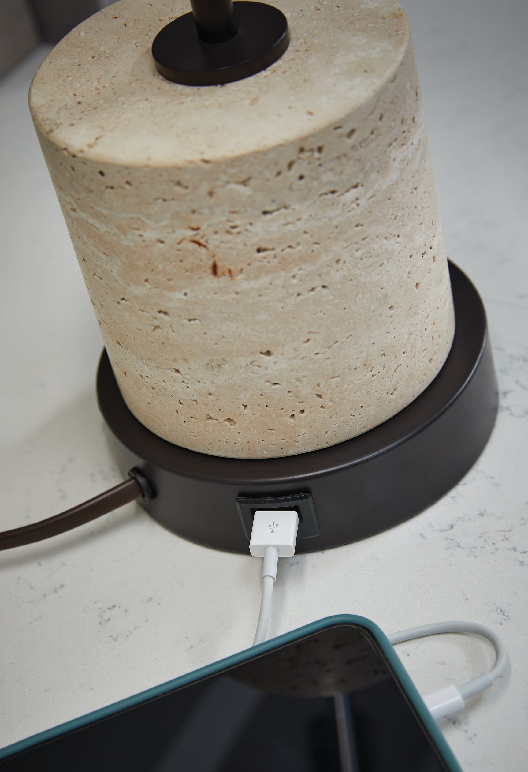 Vinmour Brown/Beige Desk Lamp - Ornate Home