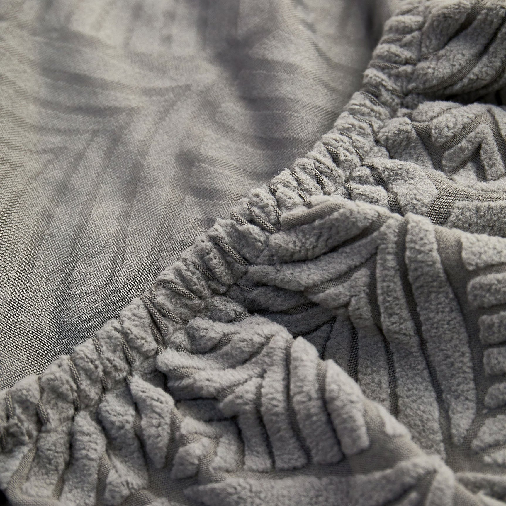 3D Leaves Jacquard Couch Slipcovers Non-Slip Cozy Stretchy Couch Covers for Sectional