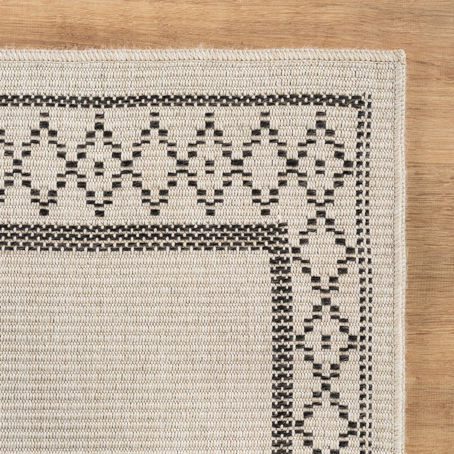 Woolen Bone Look Jute-Look Rug | Light & Stain-Resistant