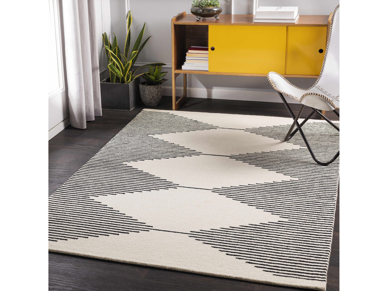 Walkerston Hand Tufted Wool Rug - Ornate Home