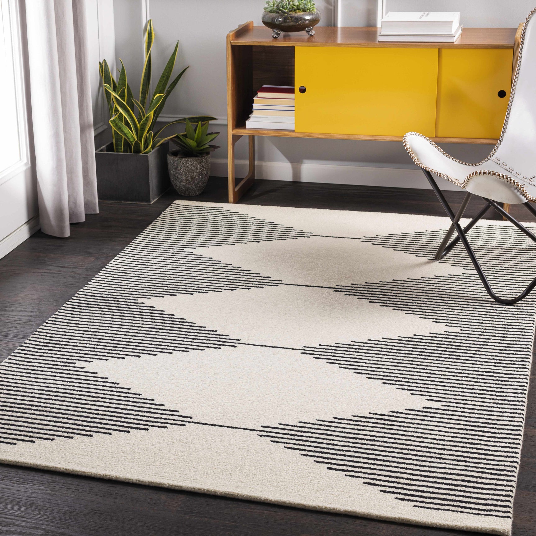 Walkerston Hand Tufted Wool Rug - Ornate Home
