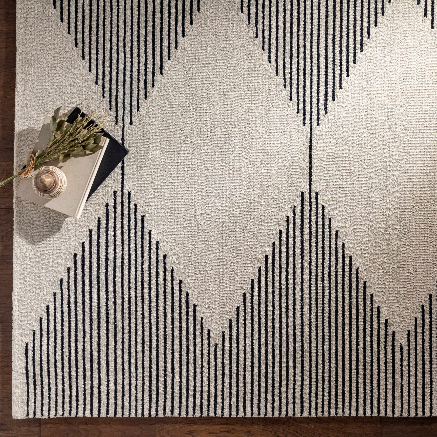 Walkerston Hand Tufted Wool Rug - Ornate Home
