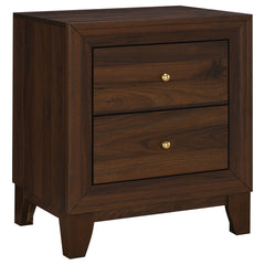 Welsley Walnut 4-piece California King Bedroom Set - Ornate Home