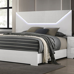 Whitby White Queen 5 Piece Bedroom Set w/2 Nightstands - Ornate Home