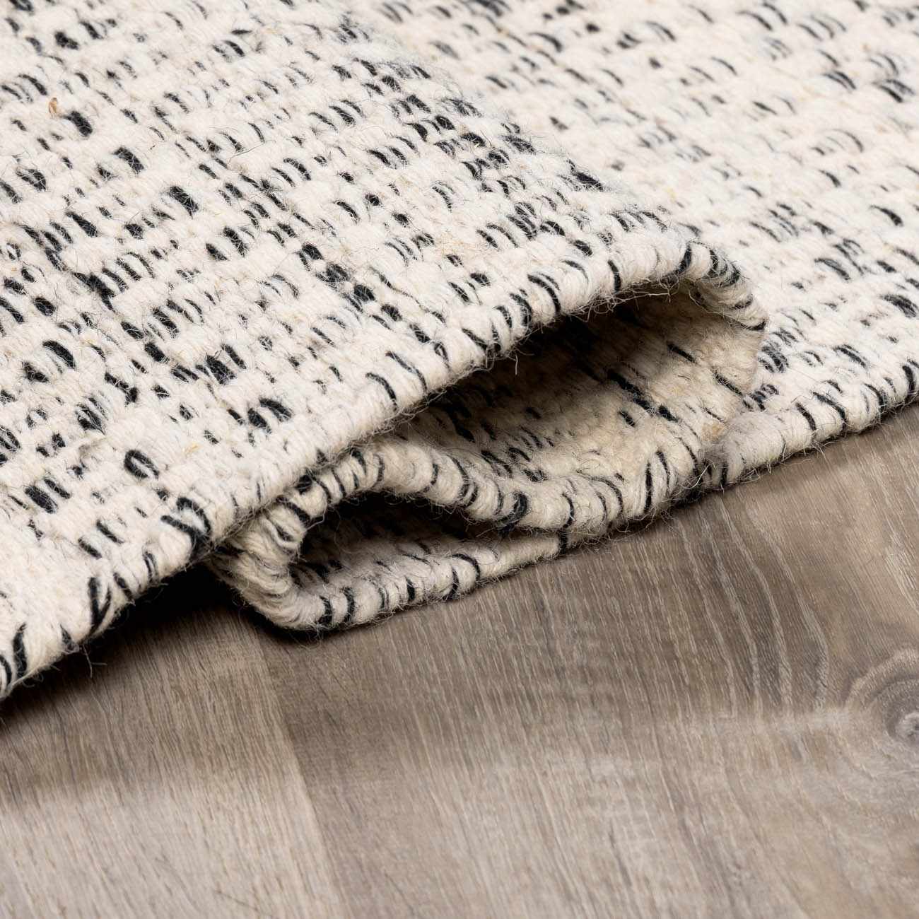 Williford Wool Area Rug - Ornate Home