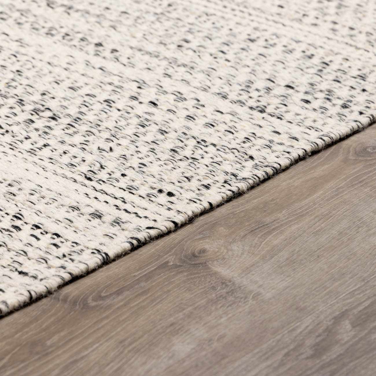 Williford Wool Area Rug - Ornate Home