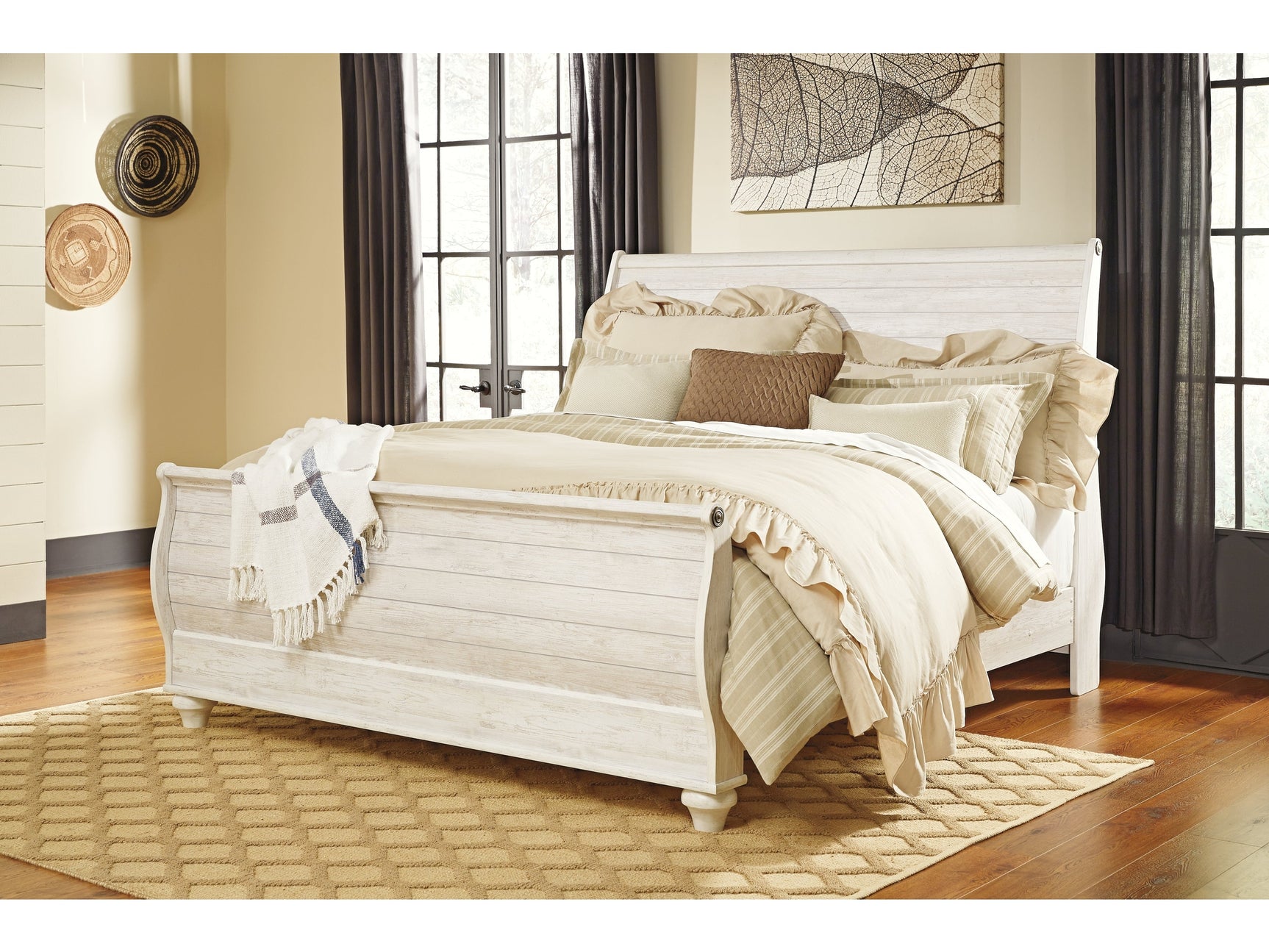 Willowton Whitewash Queen Sleigh Bed - Ornate Home
