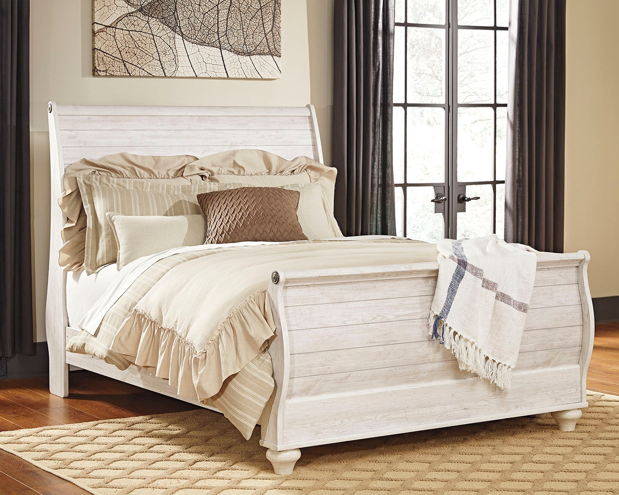 Willowton Whitewash Queen Sleigh Bed - Ornate Home
