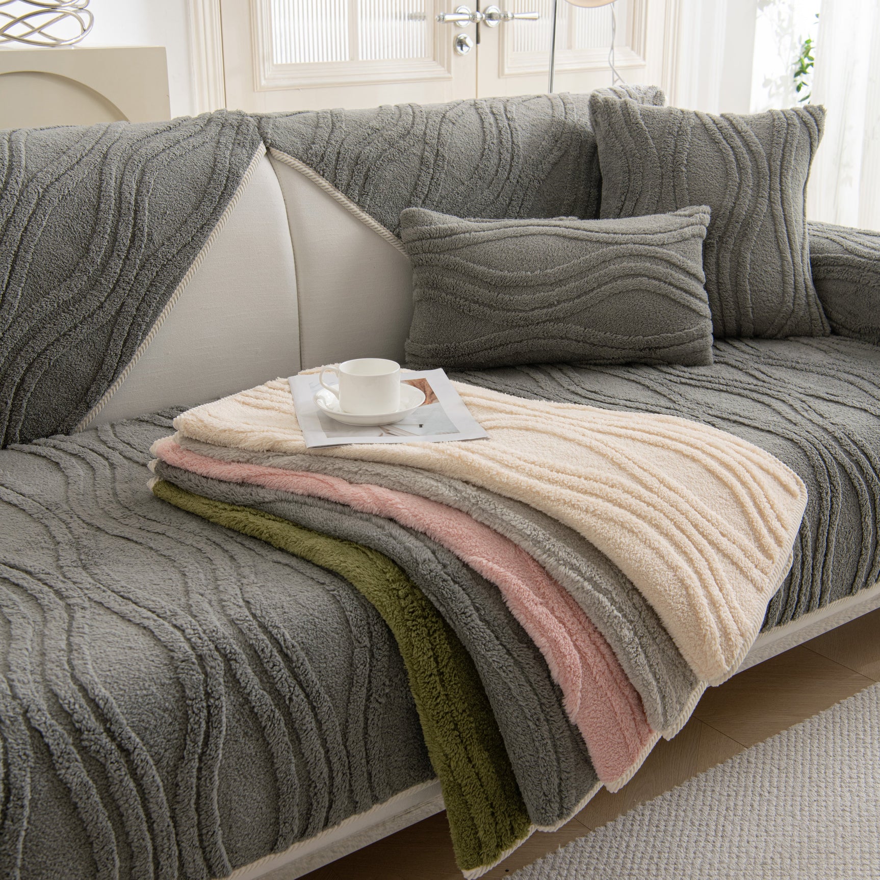 Winter Thickened Non-slip Blanket, Three-Dimensional Embossed Cotton Velvet Sofa Cover - Ornate Home