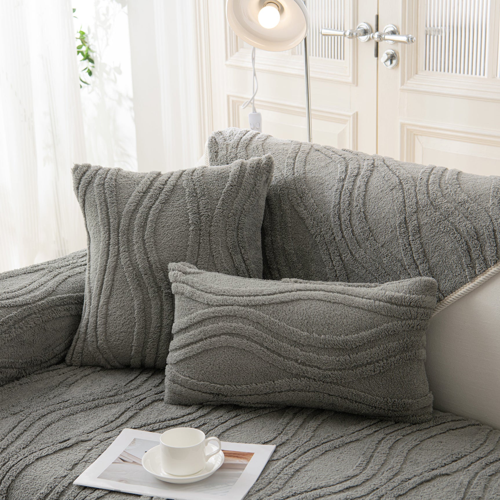 Winter Thickened Non-slip Blanket, Three-Dimensional Embossed Cotton Velvet Sofa Cover - Ornate Home