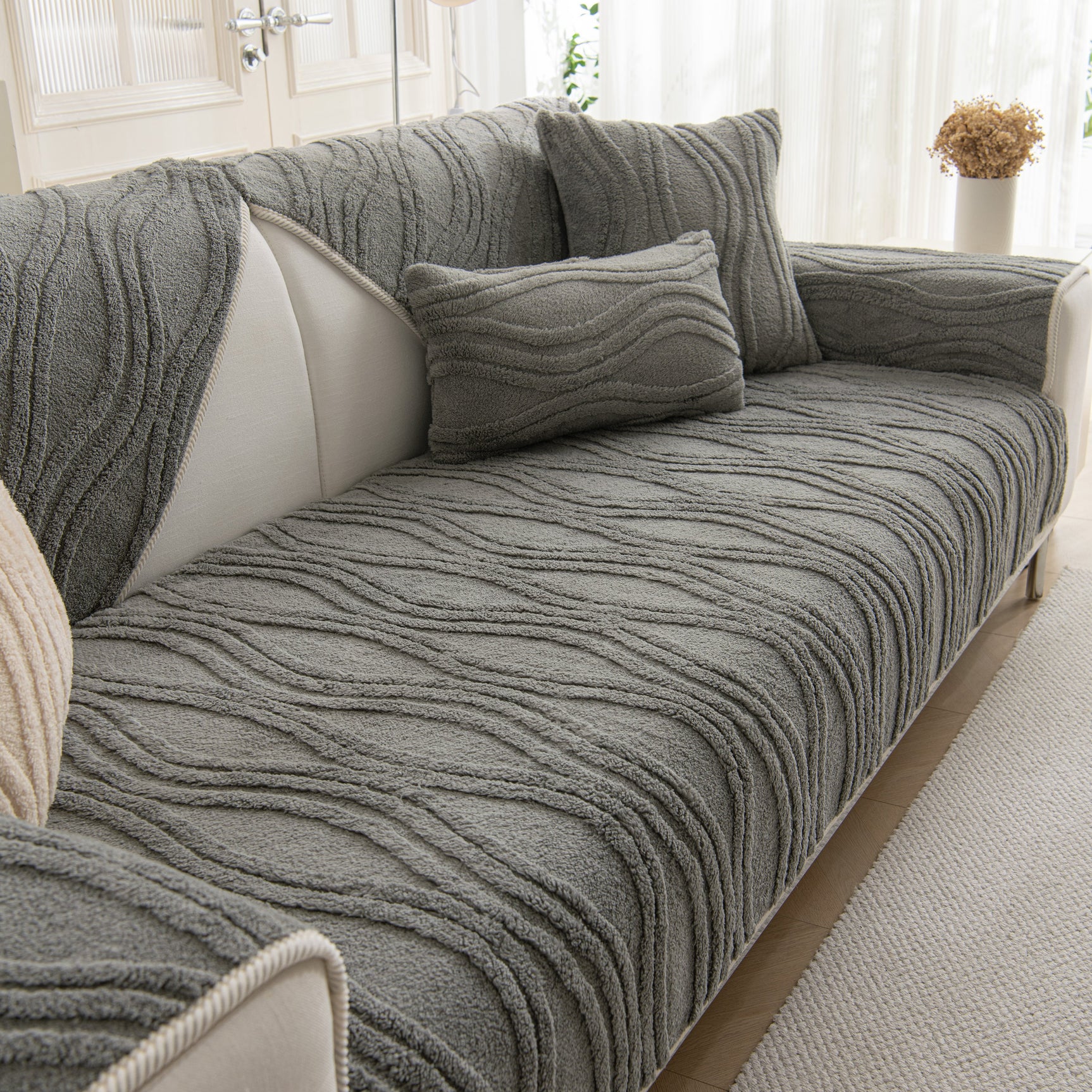 Winter Thickened Non-slip Blanket, Three-Dimensional Embossed Cotton Velvet Sofa Cover - Ornate Home