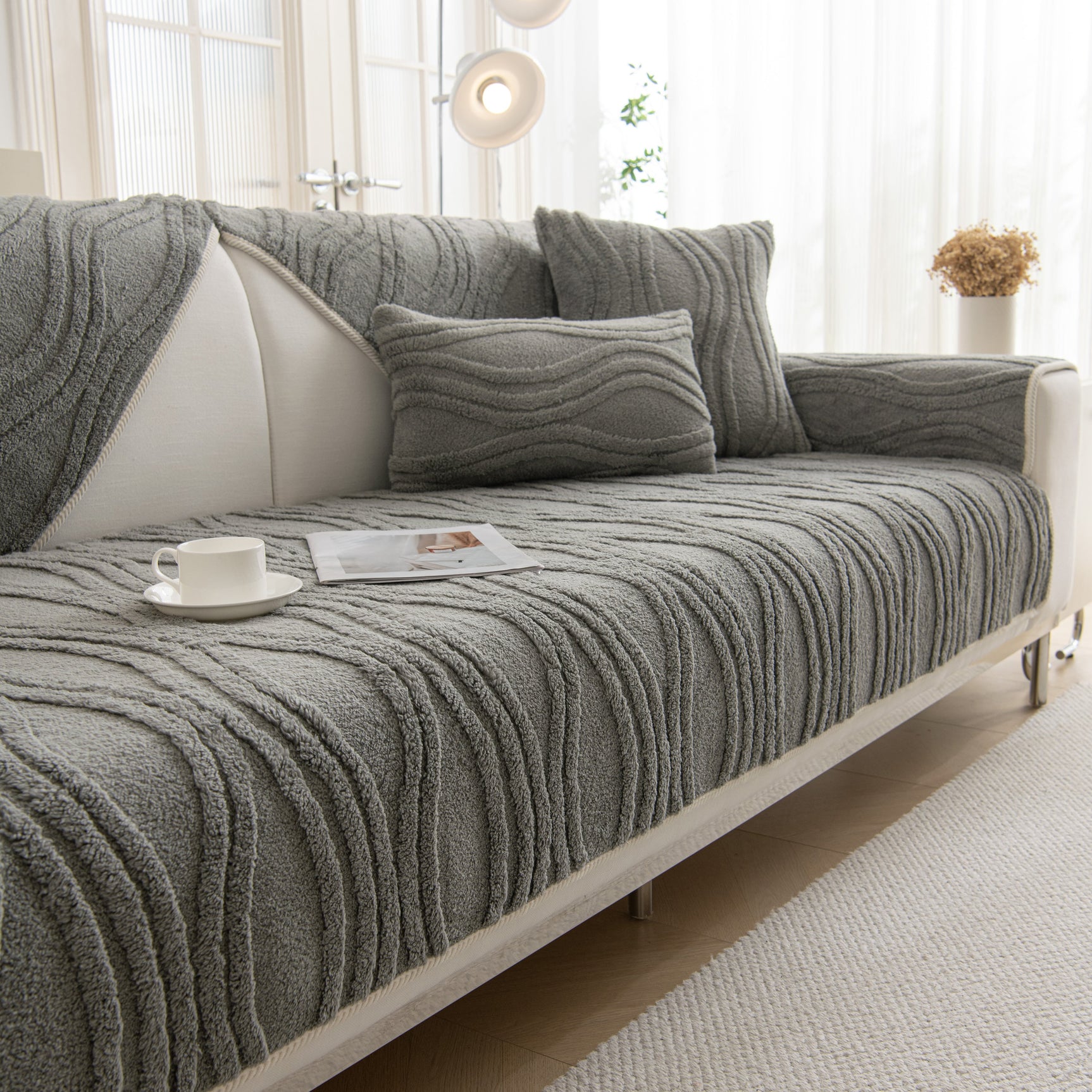 Winter Thickened Non-slip Blanket, Three-Dimensional Embossed Cotton Velvet Sofa Cover - Ornate Home