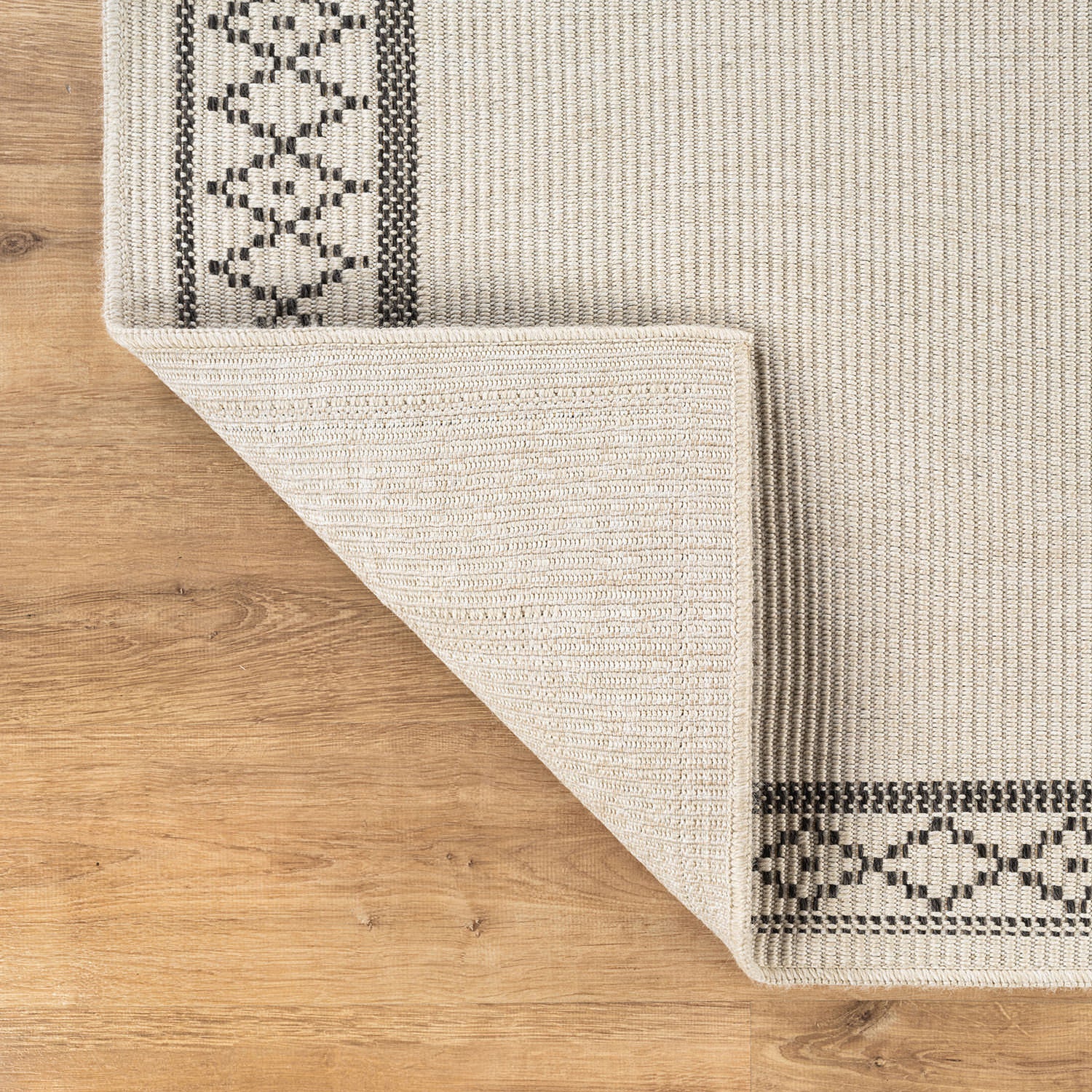 Woolen Bone Look Jute-Look Rug | Light & Stain-Resistant - Ornate Home