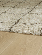 Wrenlow Cream/Brown 5' x 7' Rug - Ornate Home