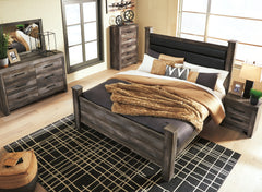 Wynnlow Gray King Poster Bed - Ornate Home