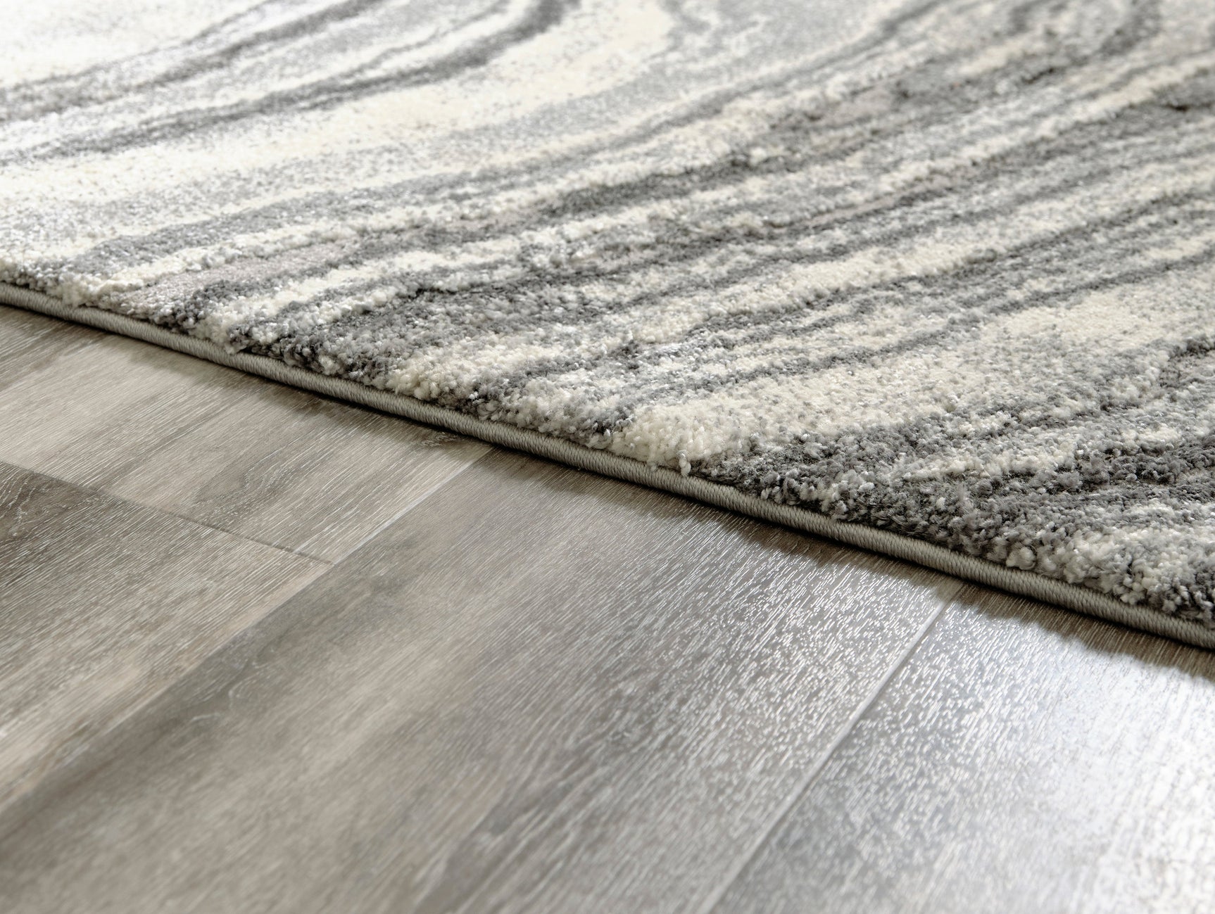 Wysdale Ivory/Gray 5' x 7' Medium Rug (Online Special Price) - Ornate Home