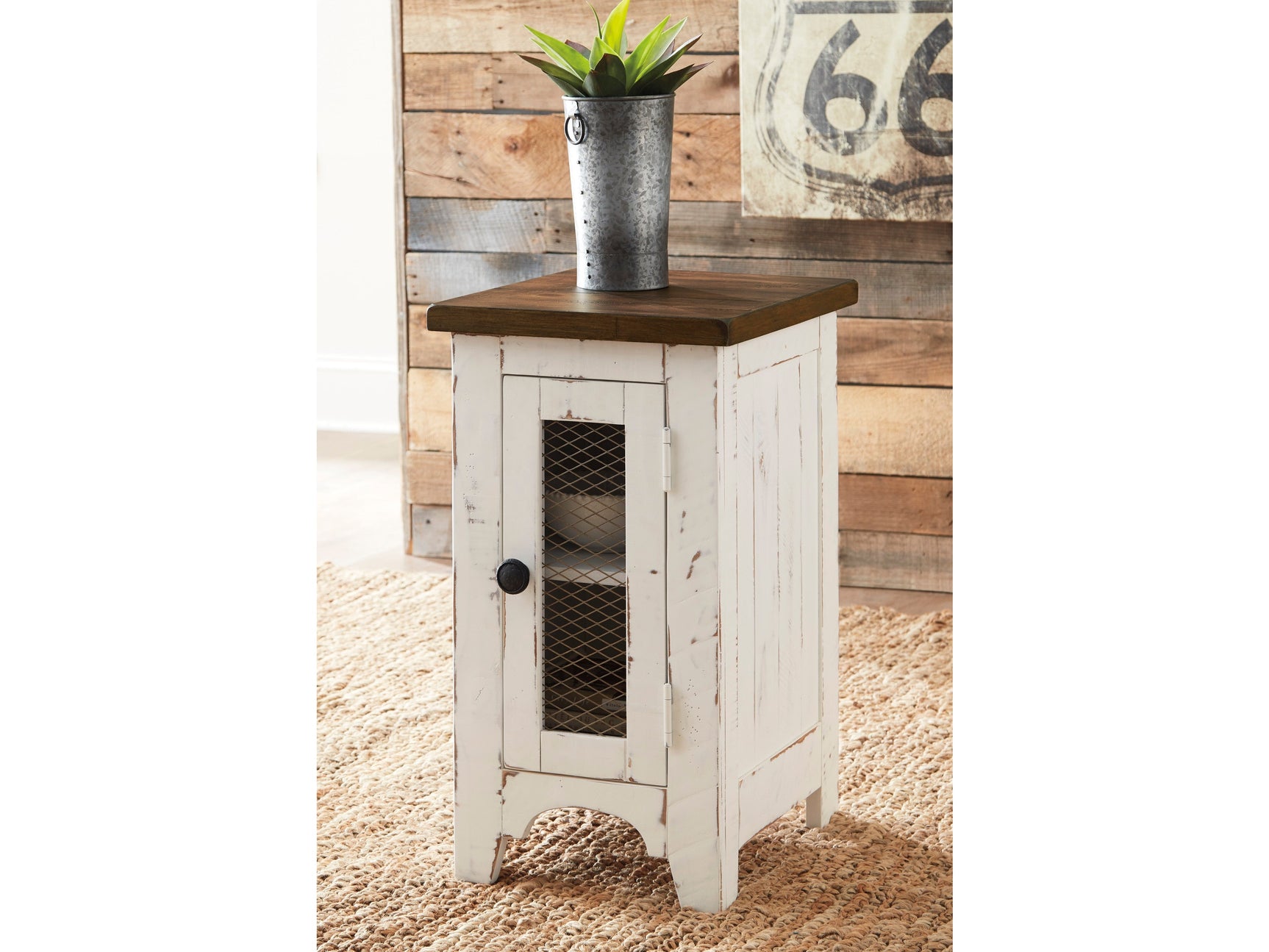 Wystfield White/Brown Chairside End Table - Ornate Home